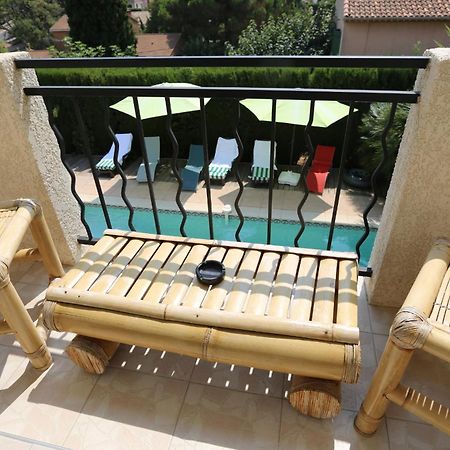 La Bastide Des Pins Bed & Breakfast Le Pradet Exterior photo