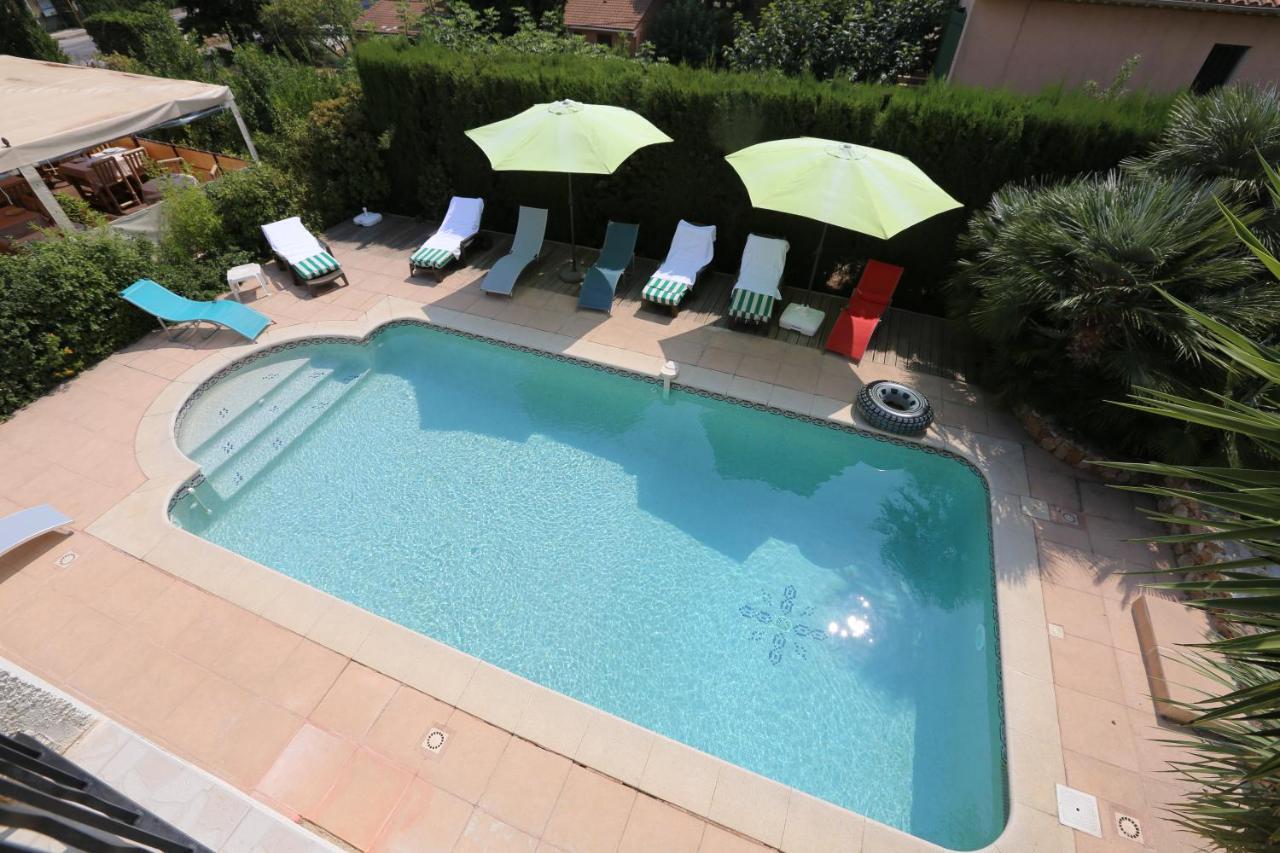 La Bastide Des Pins Bed & Breakfast Le Pradet Room photo