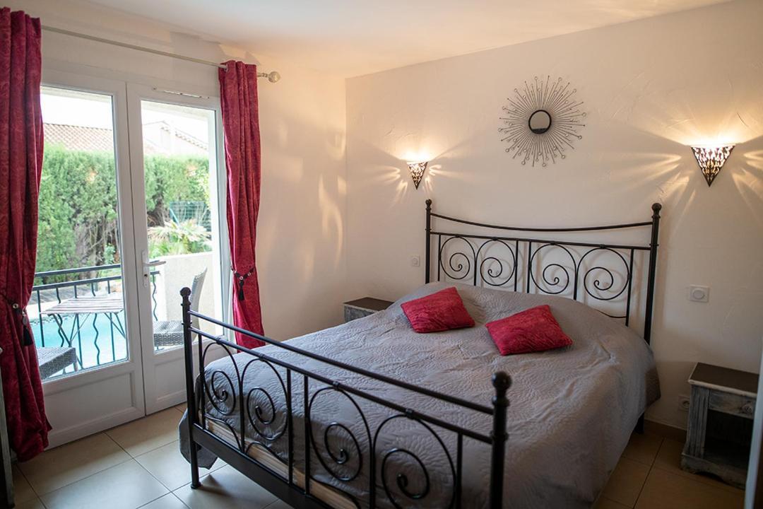 La Bastide Des Pins Bed & Breakfast Le Pradet Exterior photo